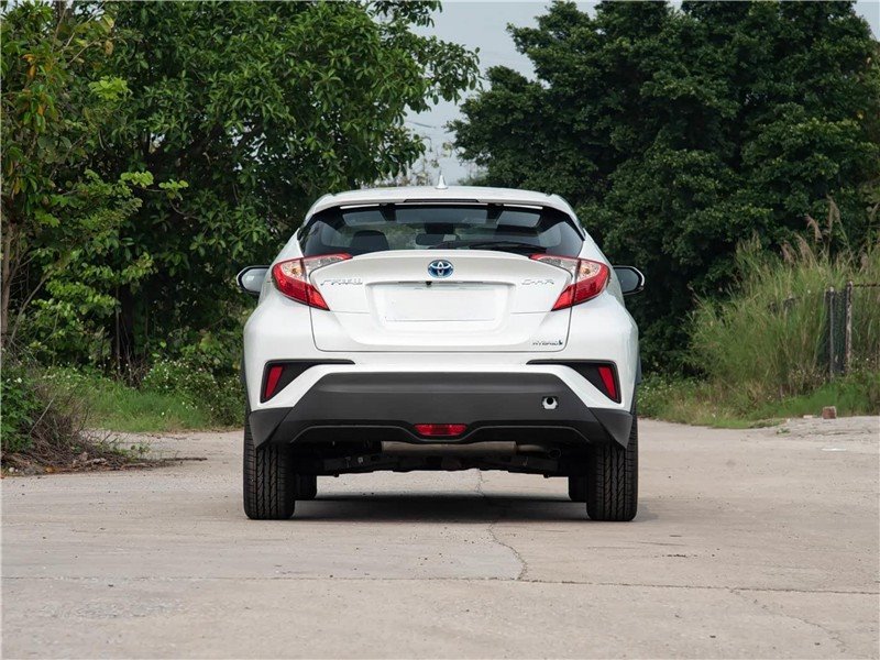 Toyota C-HR SUV high quality